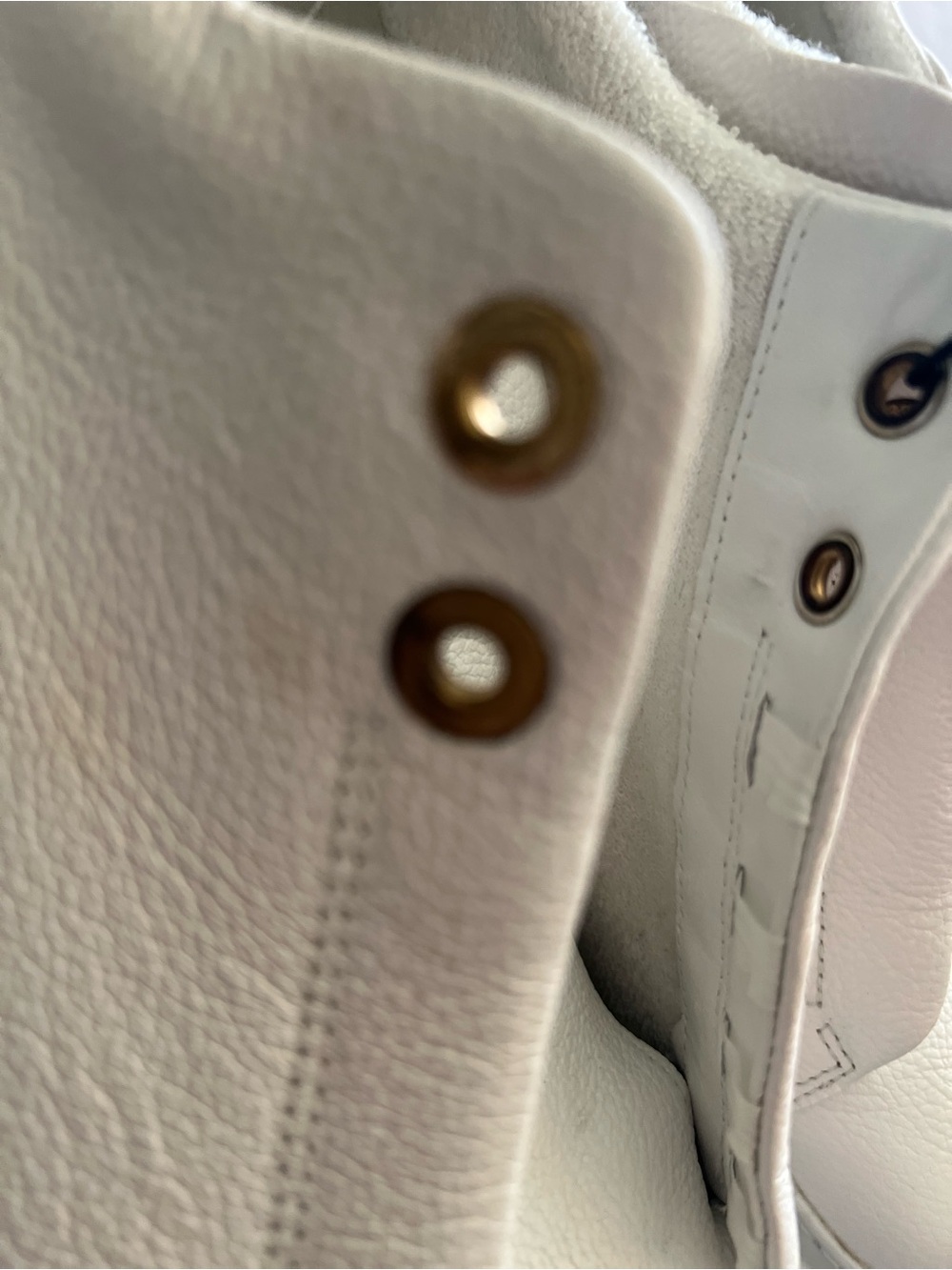 Paul Green White Slip-On Leather Sneakers with Gold Logo - Picture 14 of 14